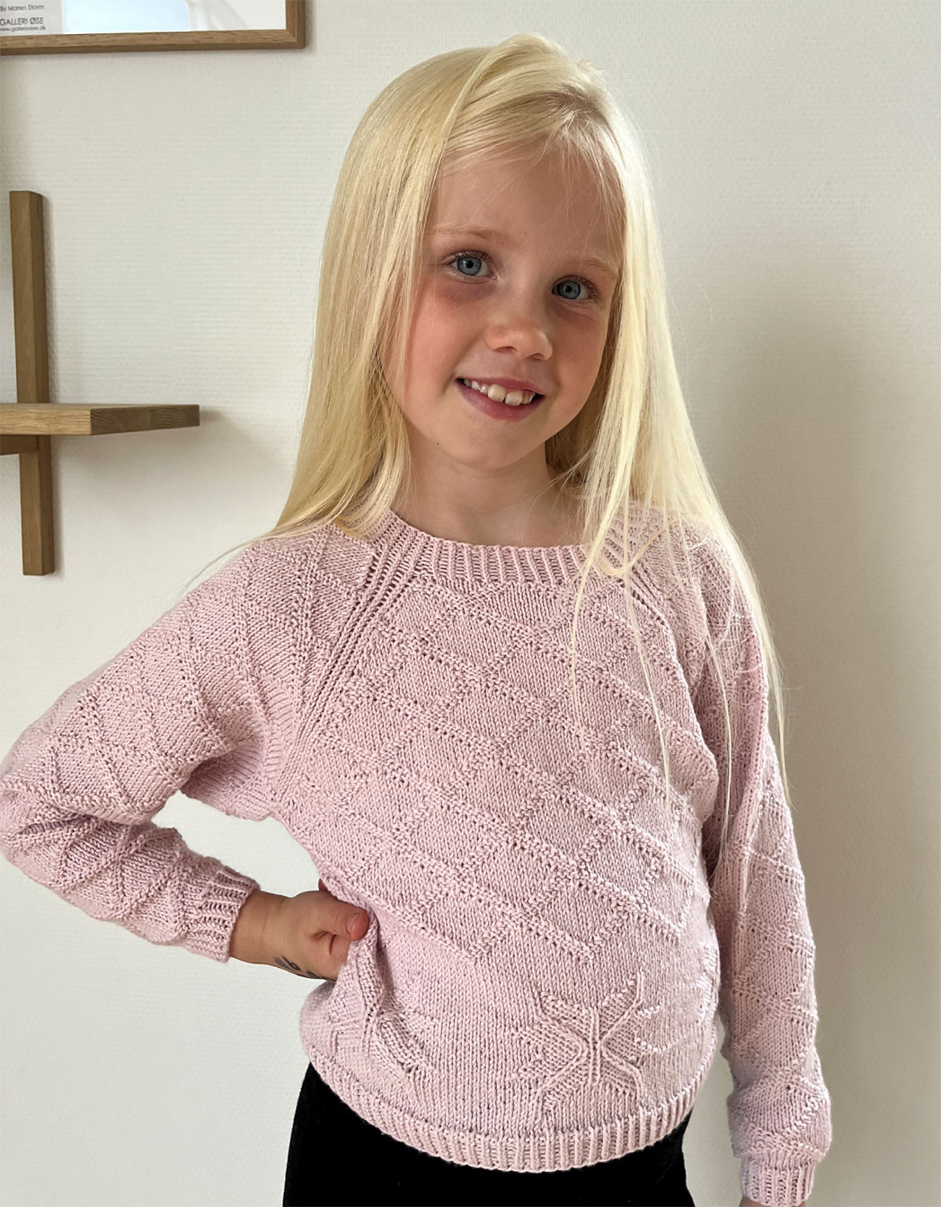 Model 2651 Lola (str.4-12�r)
