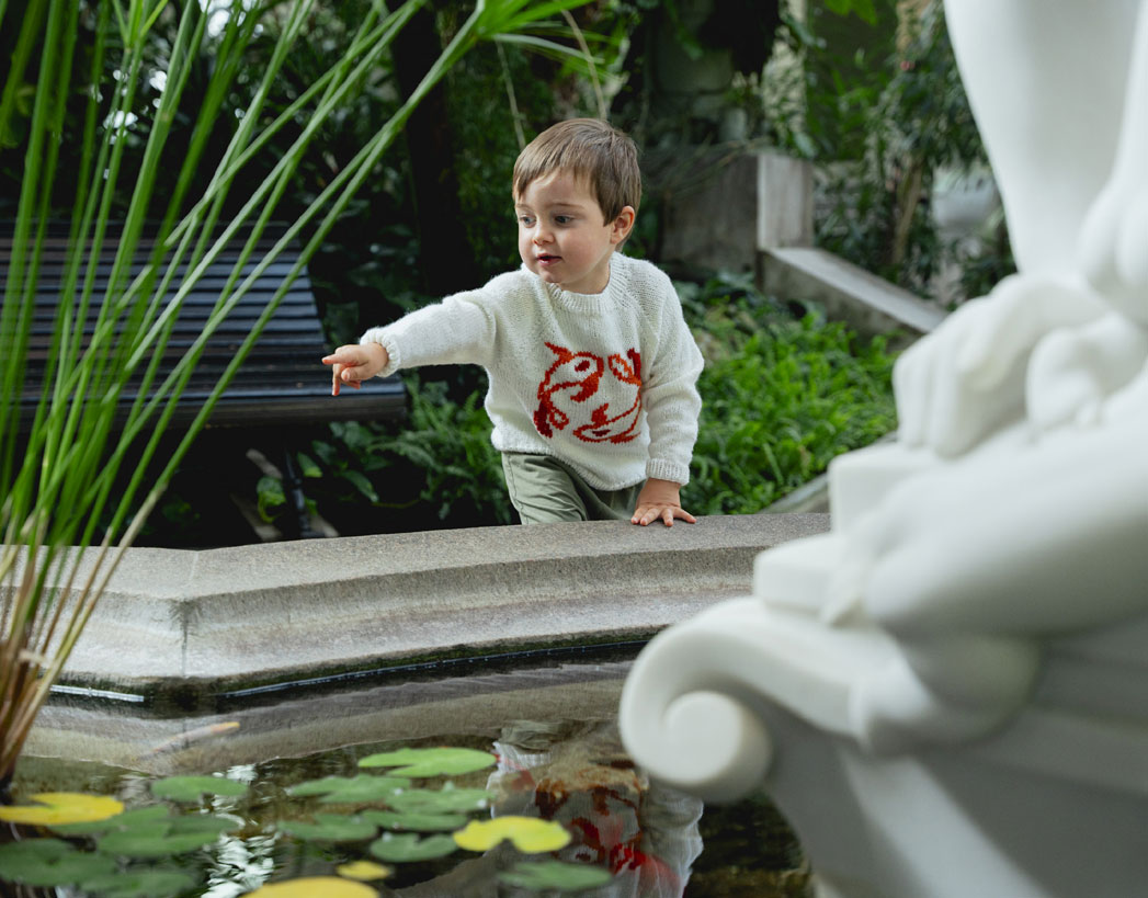 Model 2700 Koi Sweater str. (2-12�r)