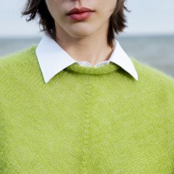 Model 2682 Haru Poncho